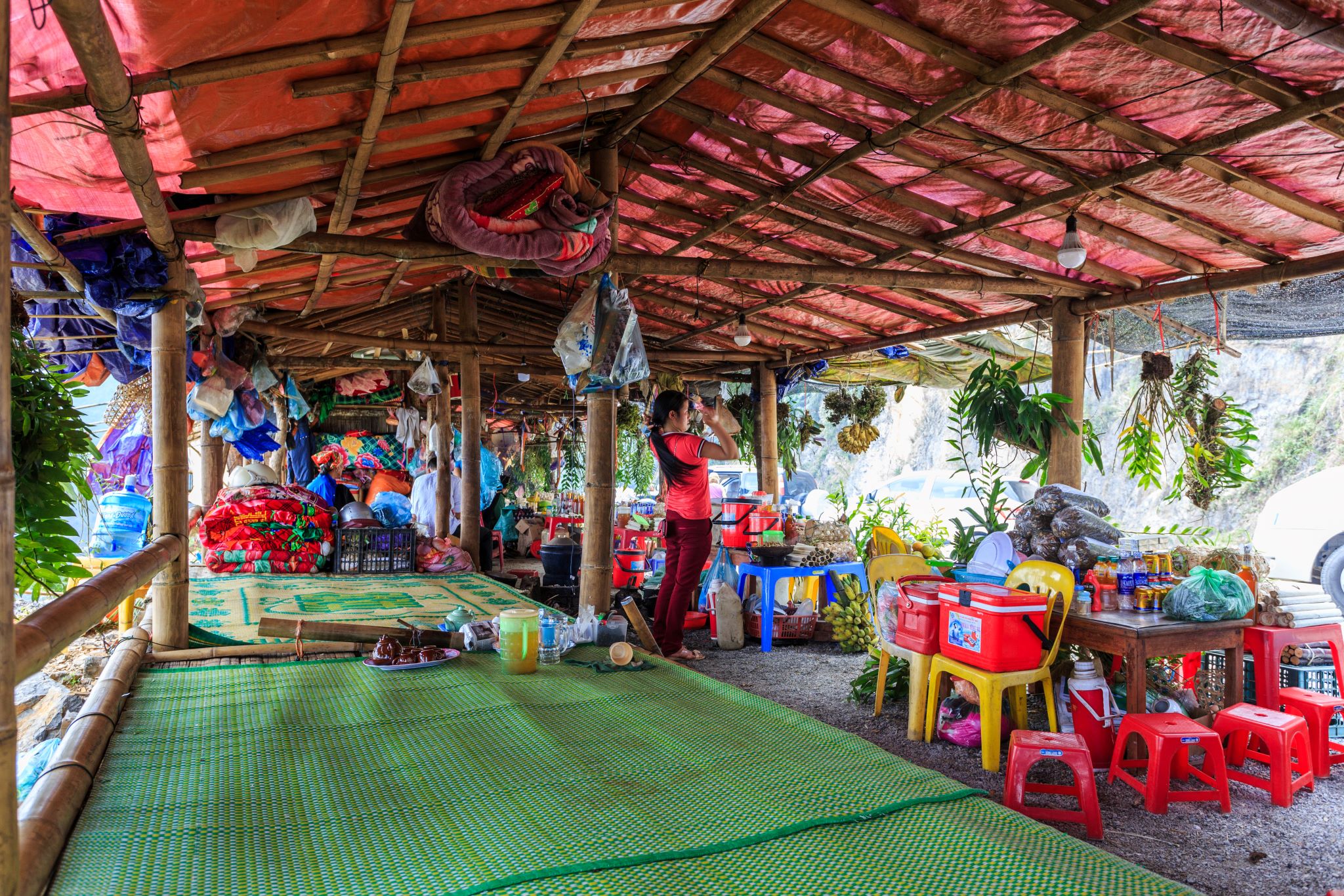 Sunday Market 02.
