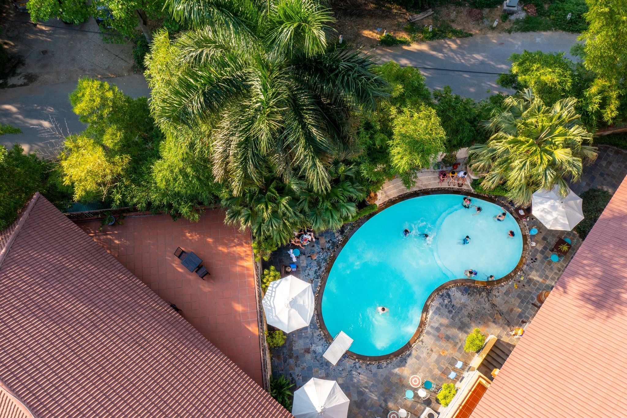 Hồ bơi Mai Chau Lodge giữa không gian xanh Mai Châu